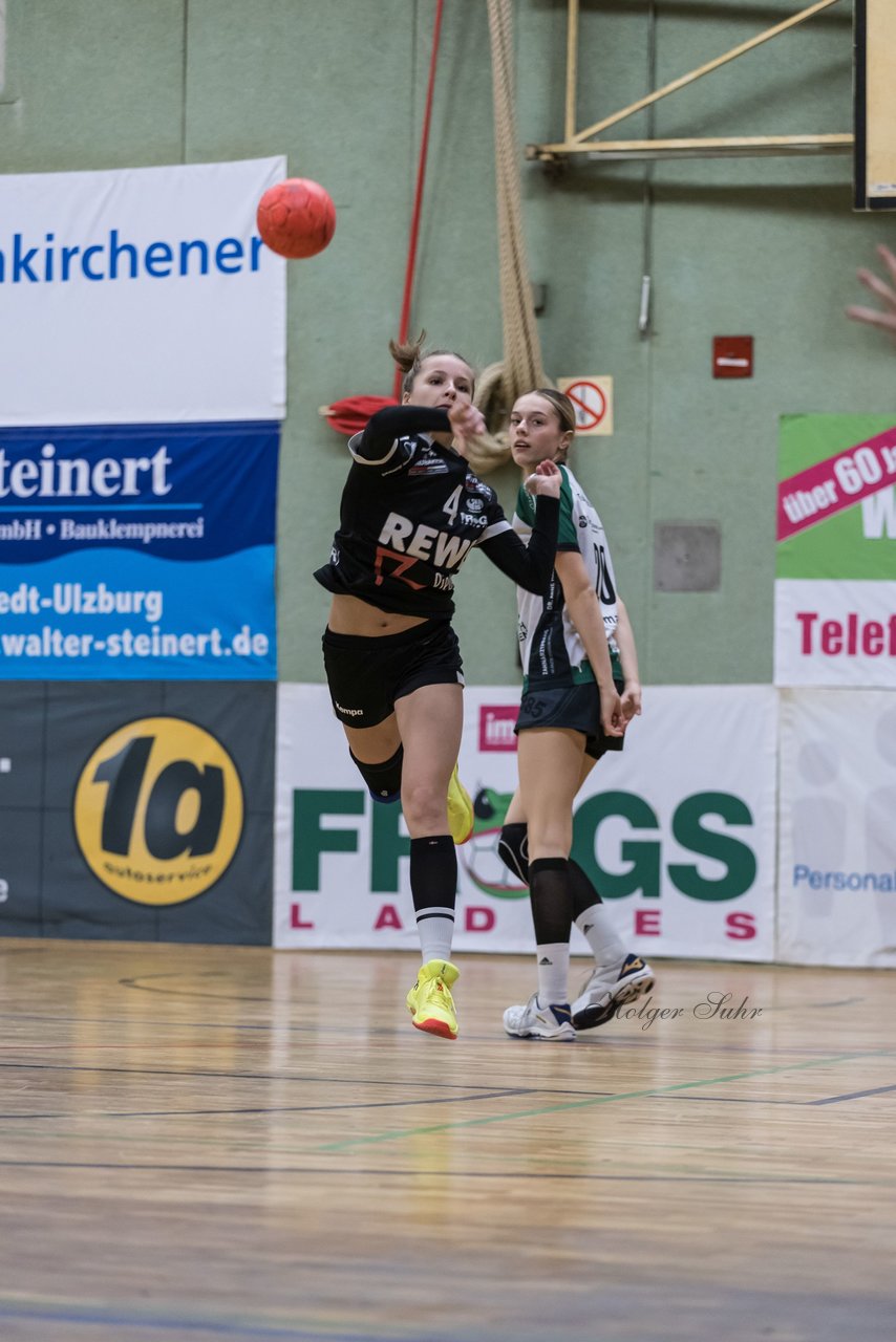 Bild 38 - wBJ SV Henstedt Ulzburg - TuRa Meldorf : Ergebnis: 22:38